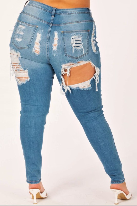 PLUS DESTROYED JEANS