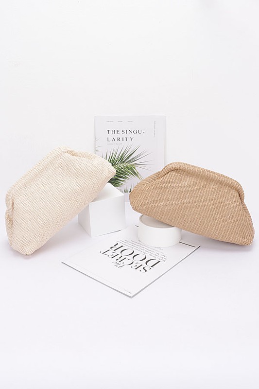 STRAW CLUTCH